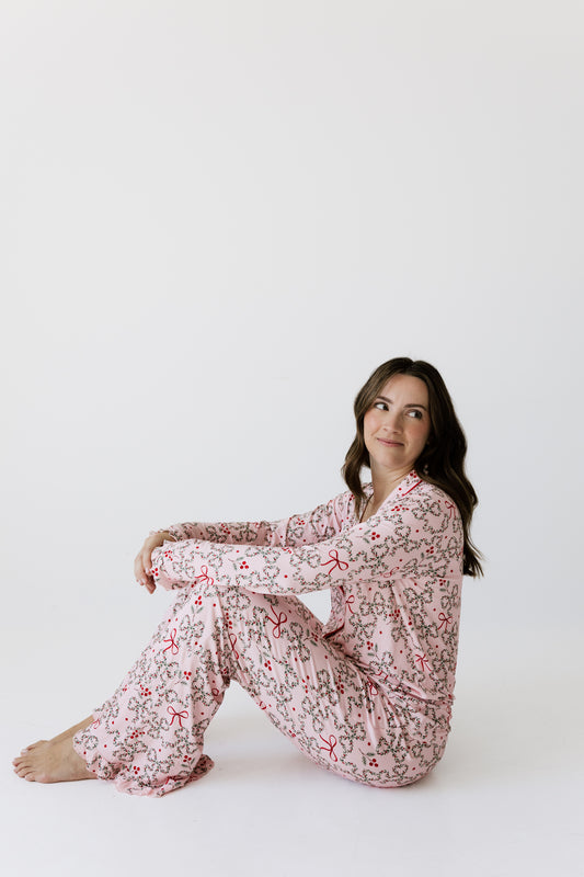 Mistletoe Bows Longsleeve Women's Pajamas