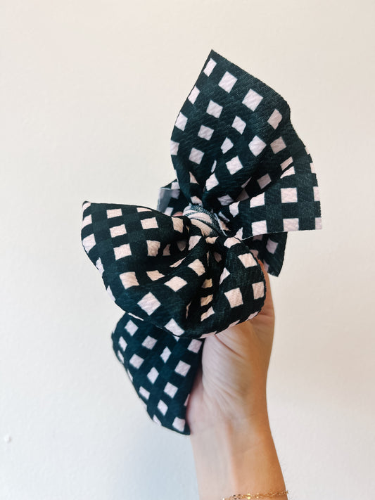 Farmhouse Checkered