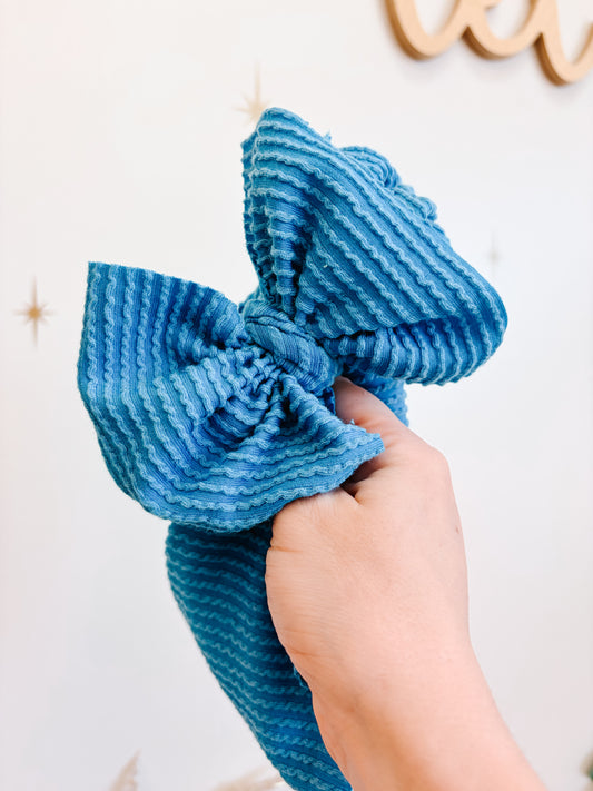 Waved Blue