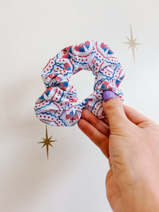 USA Light Up Scrunchie