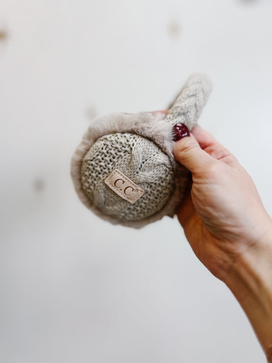 Adjustable Earmuffs - Cable Knit Beige