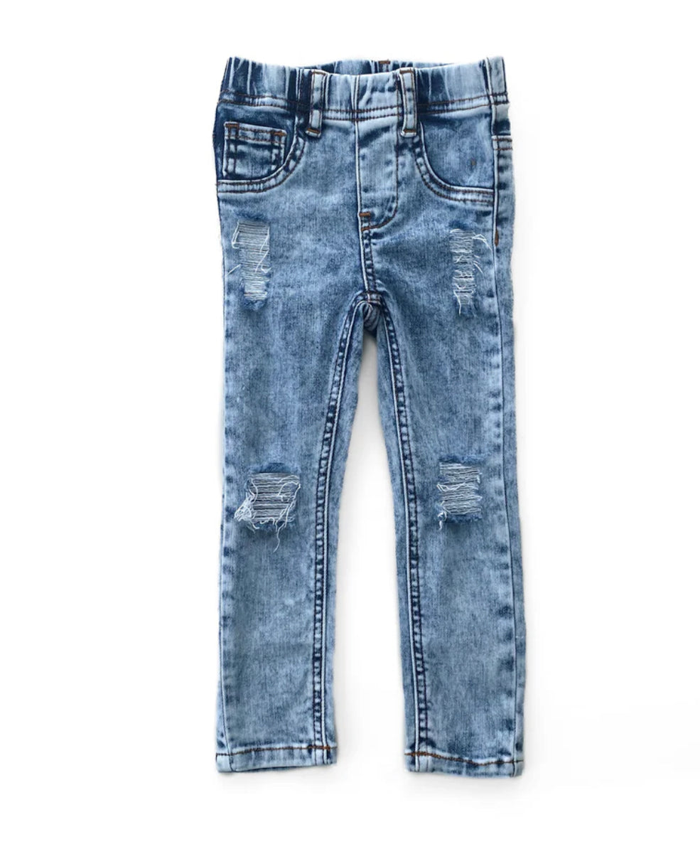 MidWash Distressed Jeans