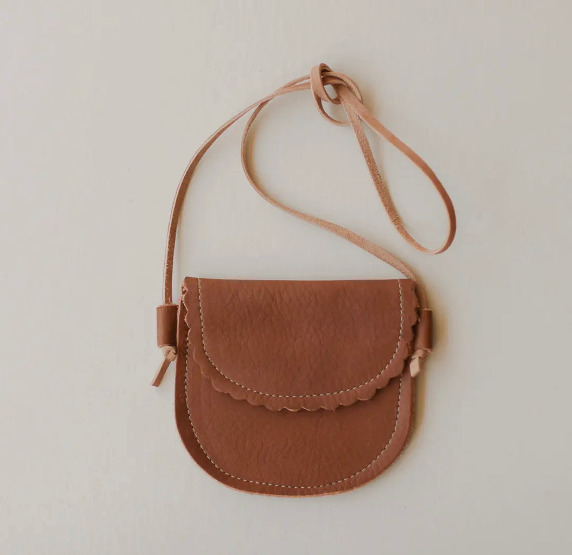 Little Girl Scalloped Leather Purse - Walnut