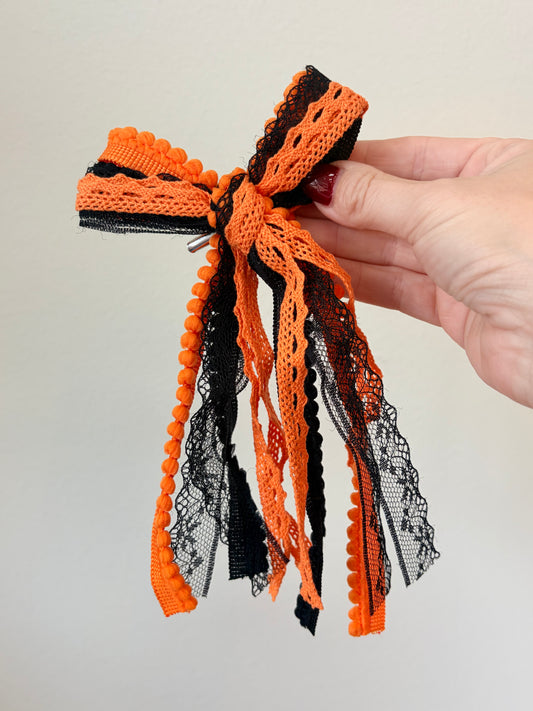 Trick or Treat Messy Ribbon Bow