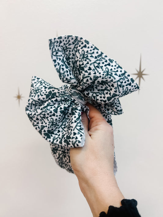 Black & White Coquette Hearts