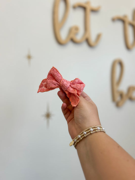 Coral Daisy Sailor Clip